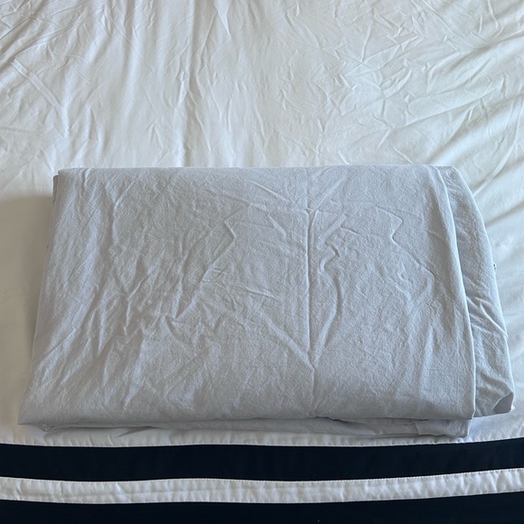 Two (2) Buffy Breeze/Supima cotton Duvet Covers - Full/Queen - Picture 8 of 10